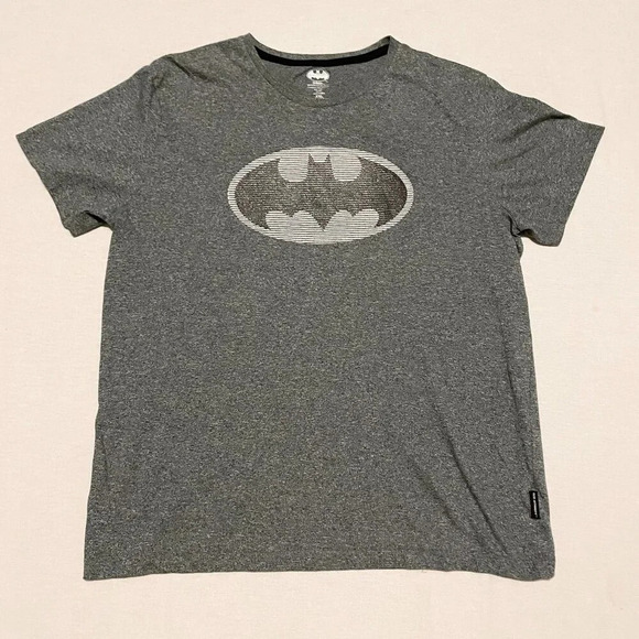 Batman Im Watching Tshirt Mens Size XXL Shirt - Picture 1 of 16